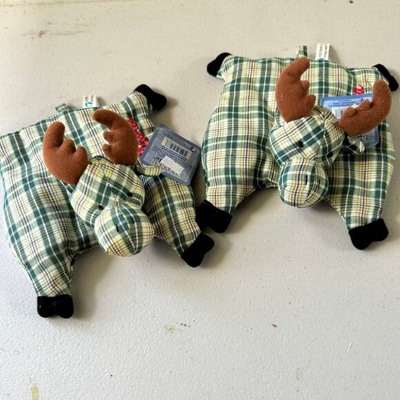 NWT Arctic Circle Set Of 2 Alaskan Friends Plaid Plush Moose Potholders Hag Tags - Picture 1 of 3